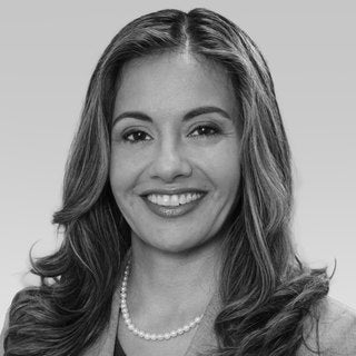 Dr Mina Pastagia